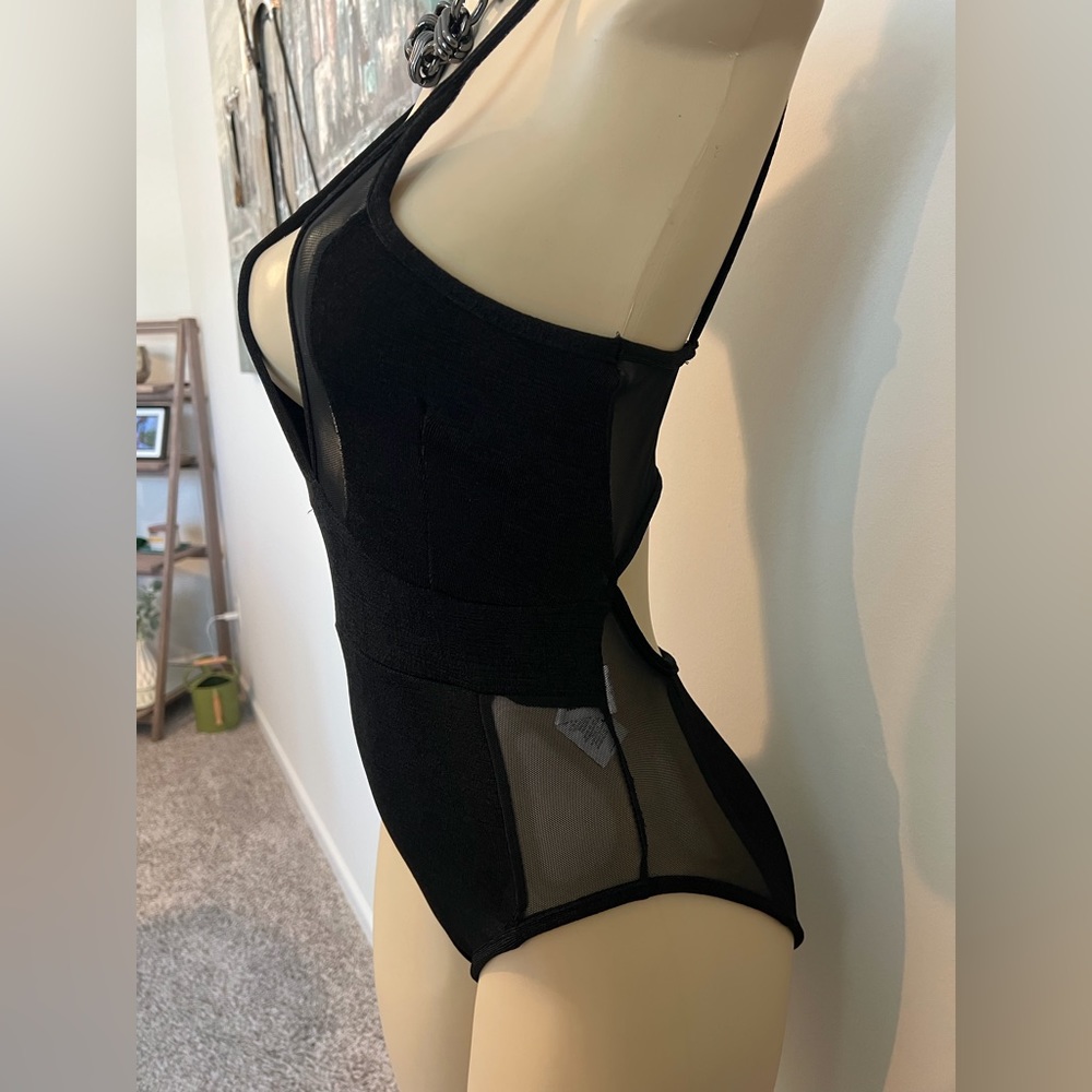 Boohoo Petite Sheer Deep Neck Bodysuit - Picture 11 of 12
